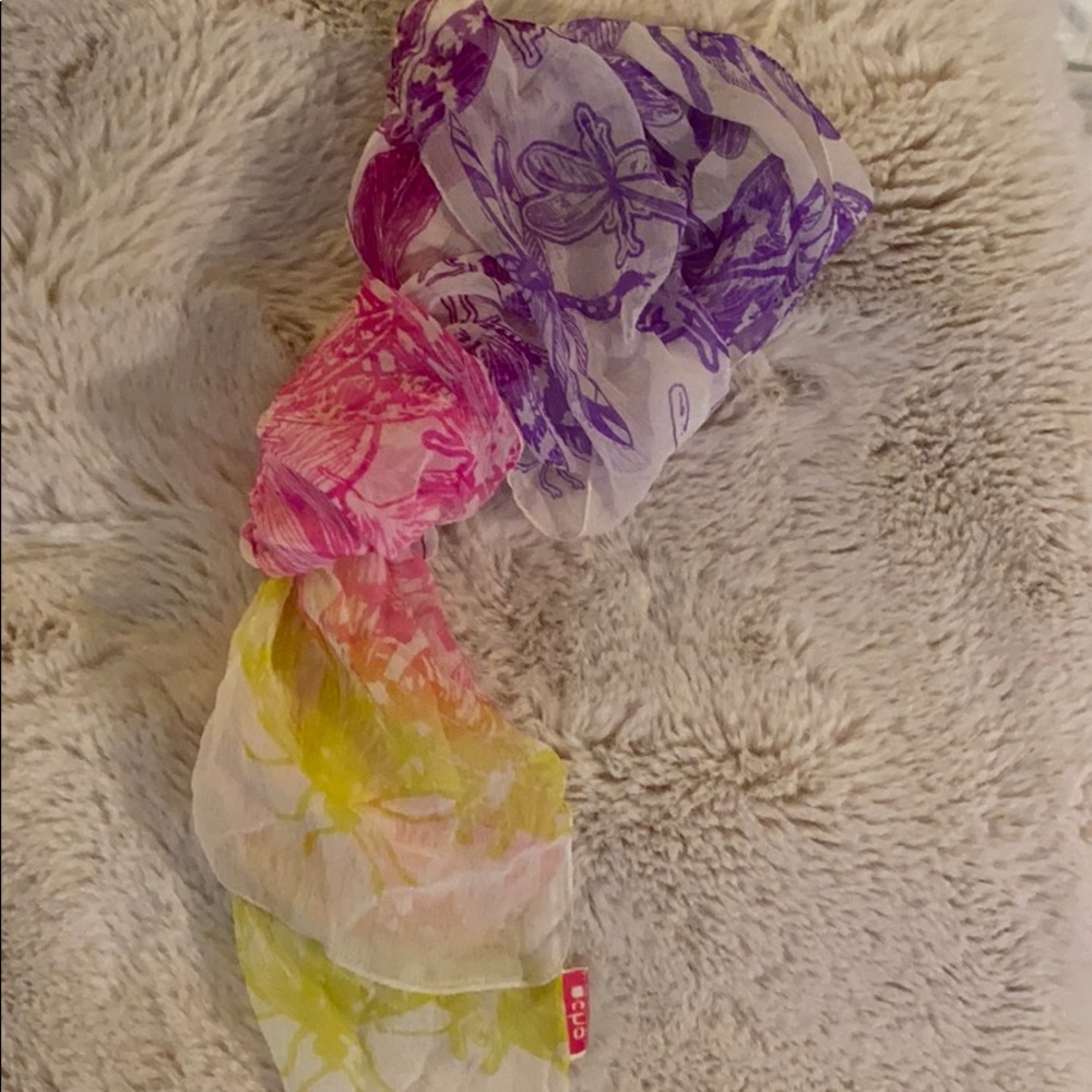 Pretty Multi Colored Scarf - Picture 4 of 5